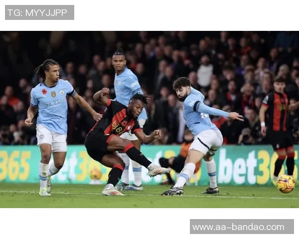英超精彩对决曼城热刺互交白卷维拉小蜜蜂争夺激烈曼联绝杀富勒姆逆转胜利